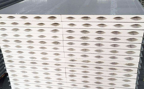 硫氧鎂夾芯板市場需求持續(xù)增長，建筑行業(yè)迎來創(chuàng)新機(jī)遇